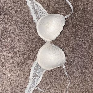 White Lace Push-Up Bra from brand Laura Ashley.